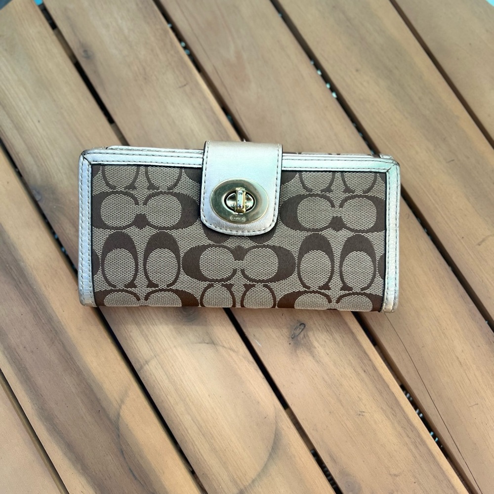 Coach Signature Canvas Wallet
